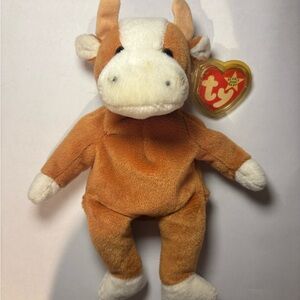 Vintage 1995 Bessie The Cow Beanie Baby 4th Gen With Tag Errors, P.V.C. Pellets